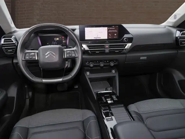 Citroen C4 view 11