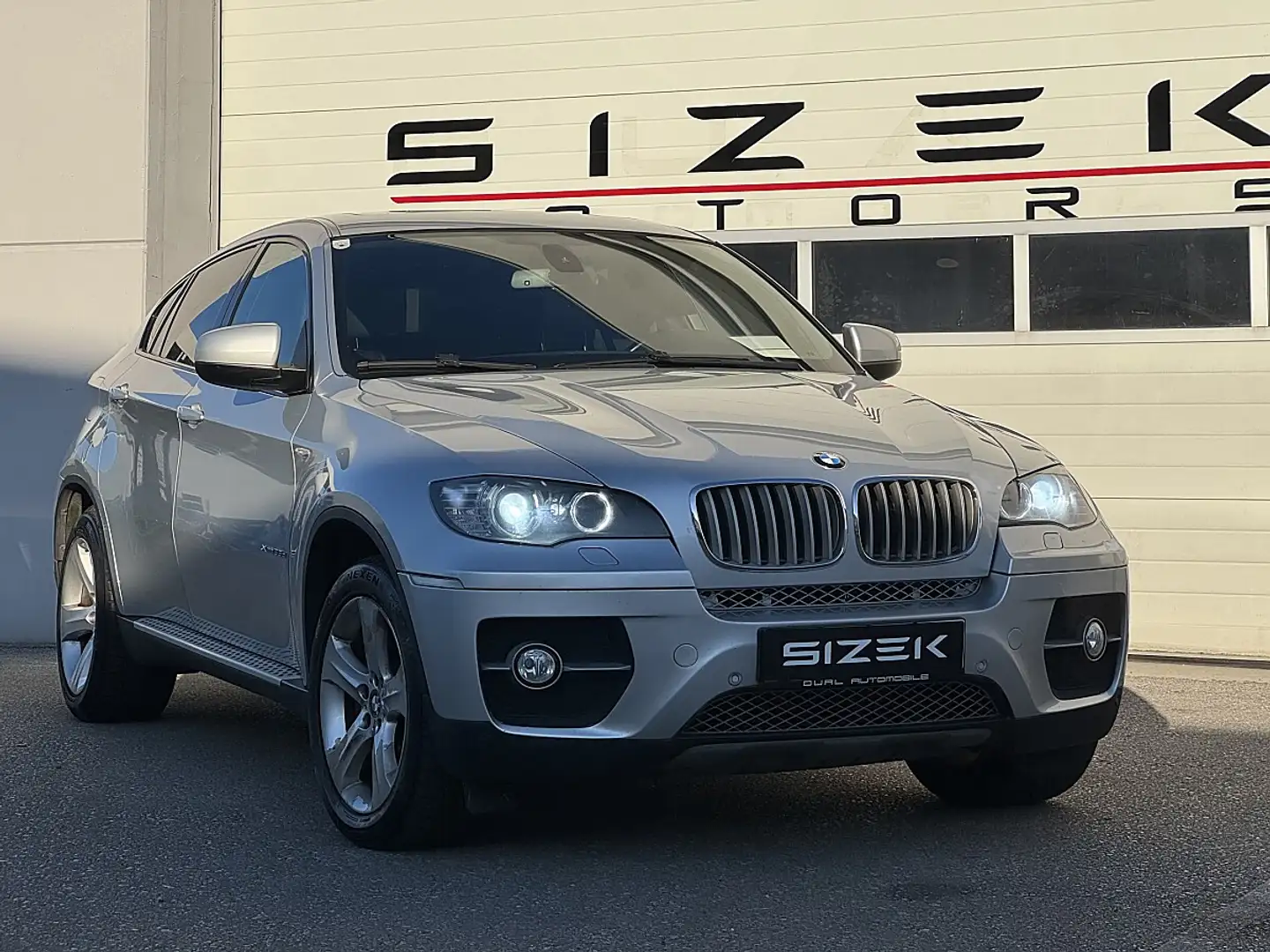 BMW X6 xDrive35d Österreich-Paket Aut./HEAD-UP/SHD/NAV... Grau - 2