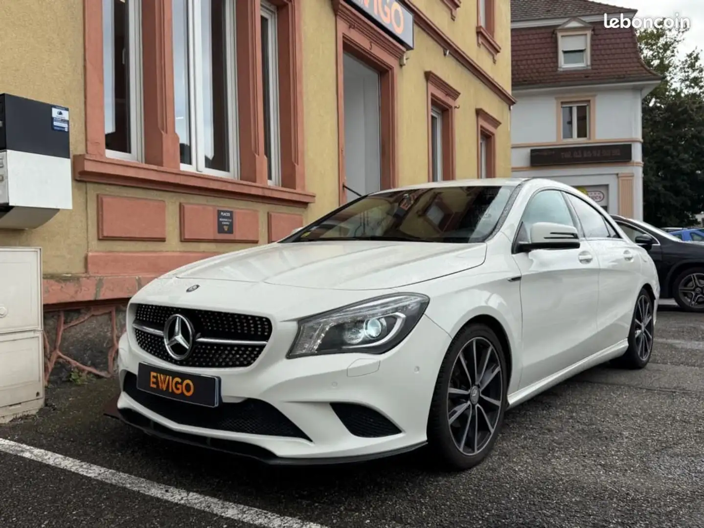 Mercedes-Benz CLA 180 Classe Mercedes COUPE 1.5 180 CDI 110 FASCINATION- 7G-DCT BVA-CAMERA DE RECUL-GARANTIE 6 MOIS Blanco - 2