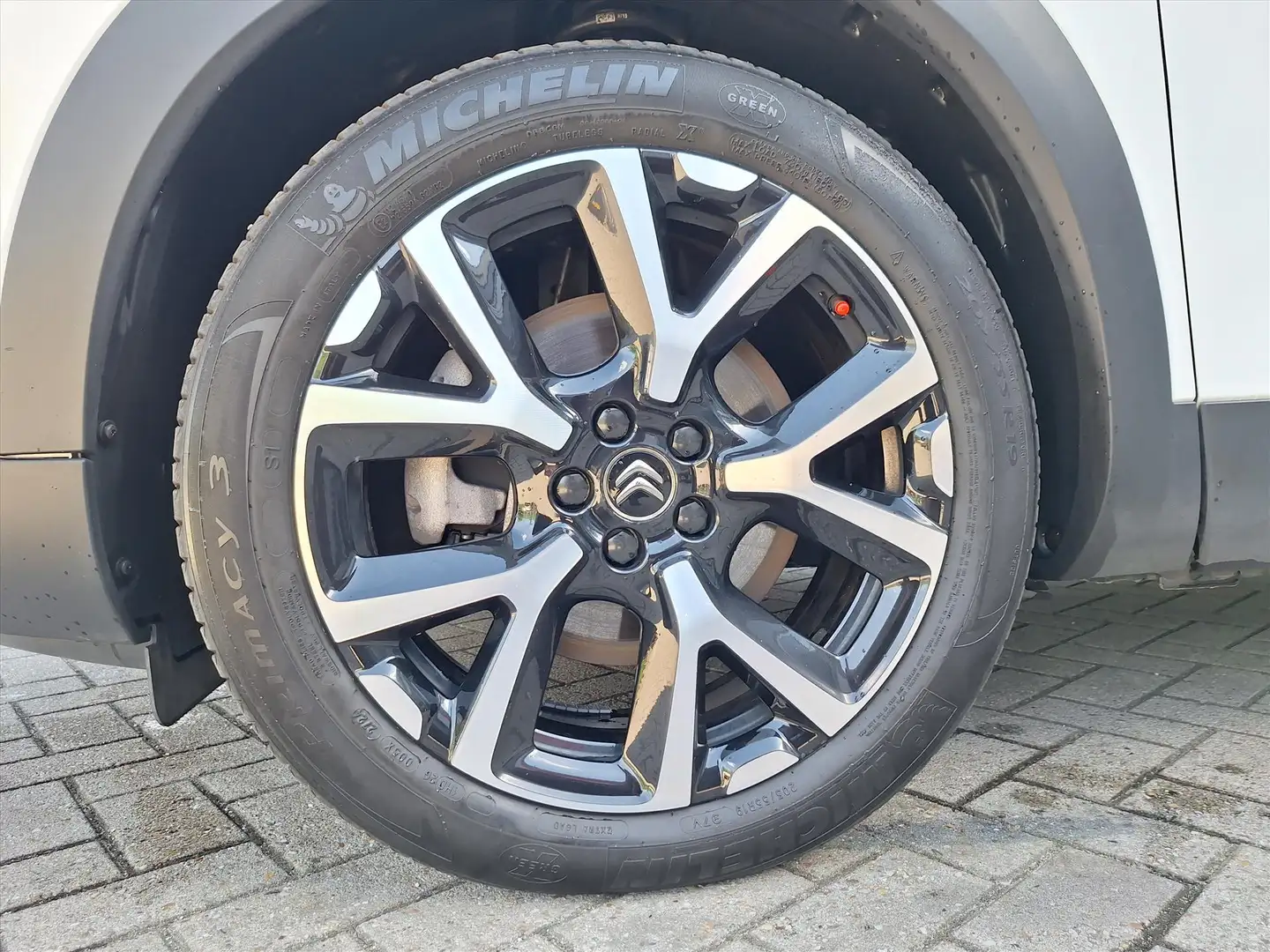 Citroen C5 Aircross 1.6 Hybrid 225pk EAT8 Shine | Navigatie | Camera | Wit - 2