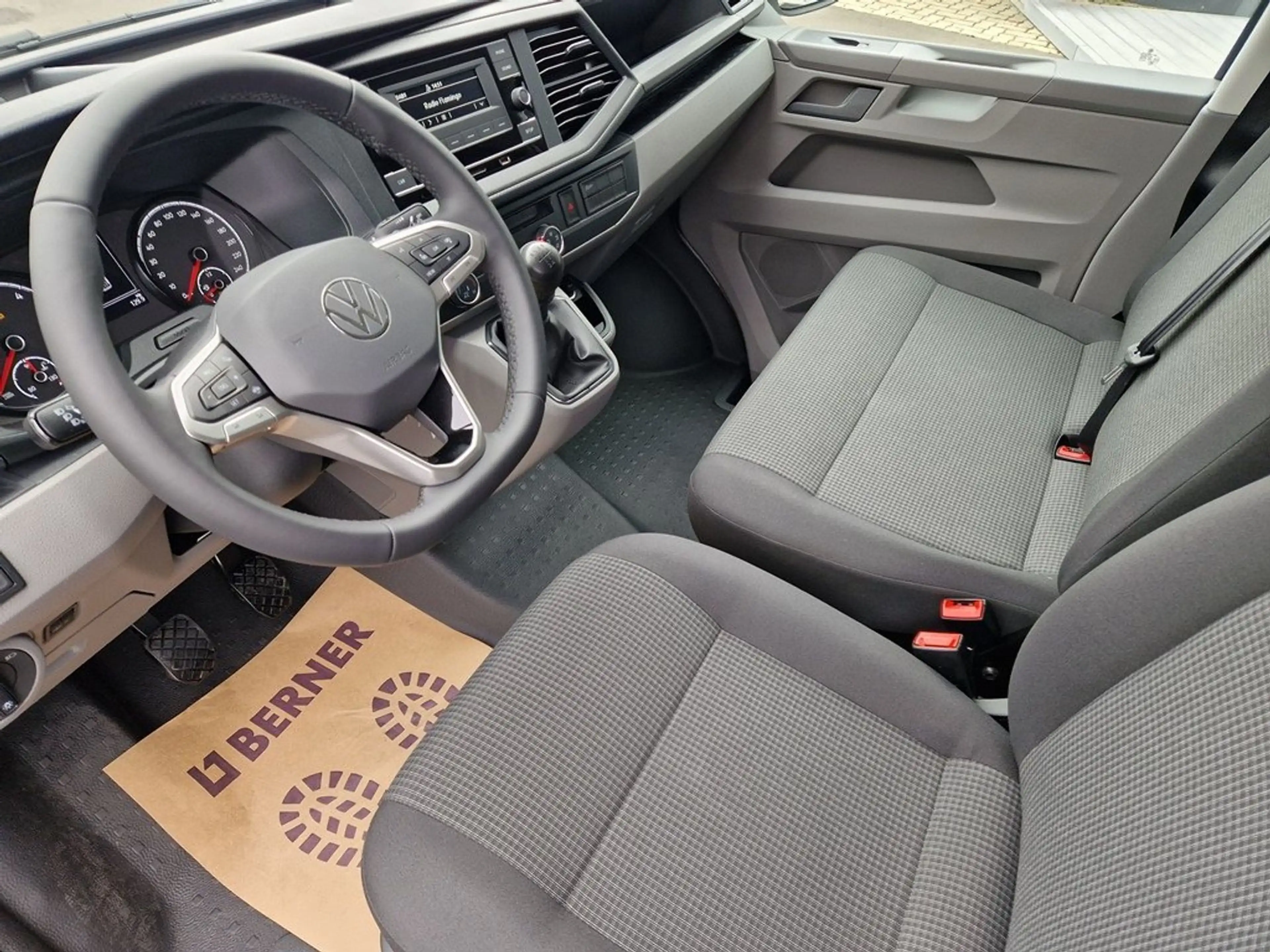 Volkswagen T6.1 Transporter Kasten 2.0 TDI * GEWINDEFAHRWERK * 22" RÄDER — photo 15