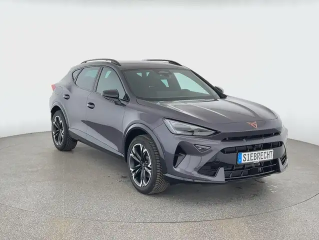 Cupra Formentor view 3