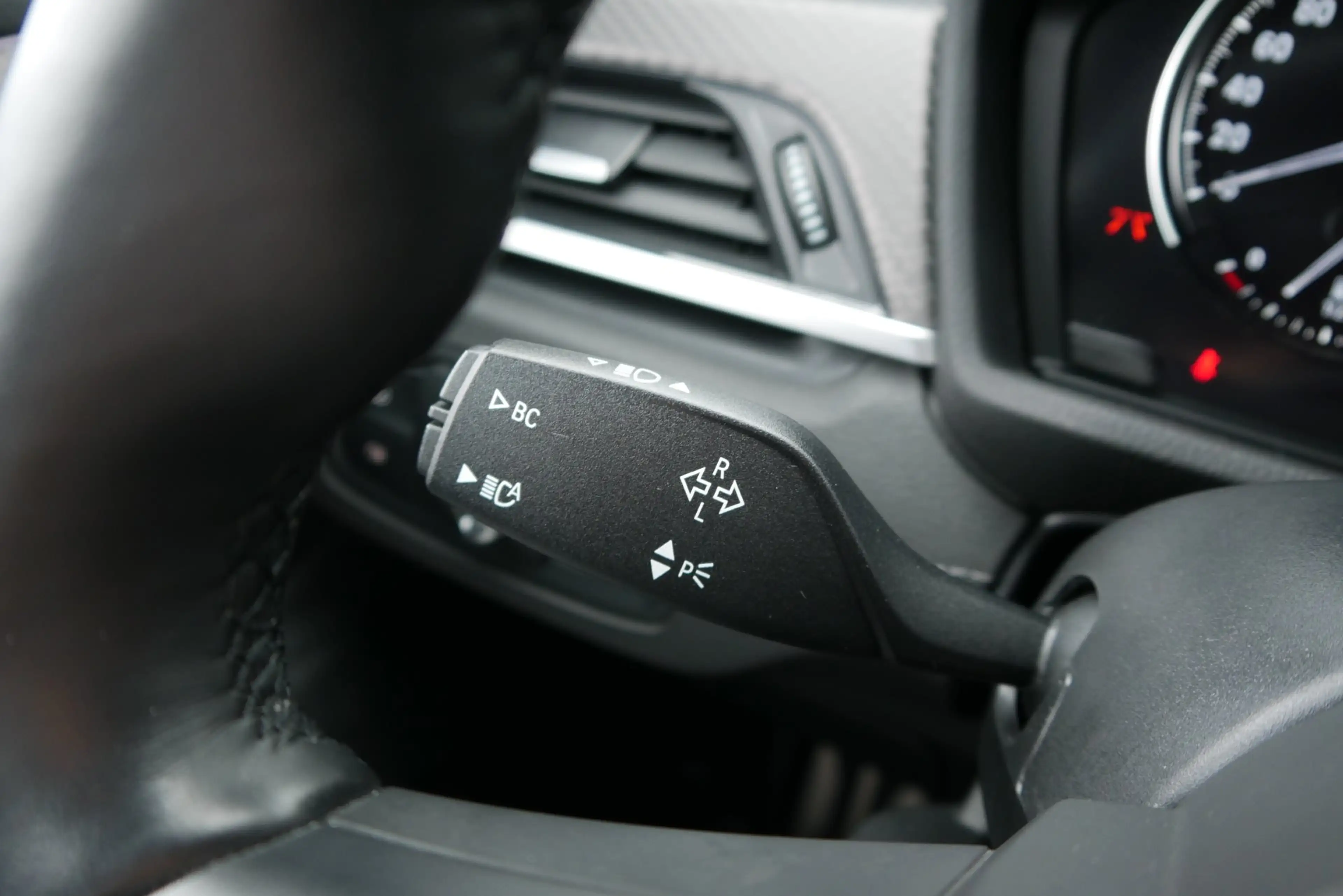 BMW X2 xDrive25e *M-Sport/ACC/M-Sitz/Navi-Pro/LED/Lenkradhzg./RFK* — photo 15