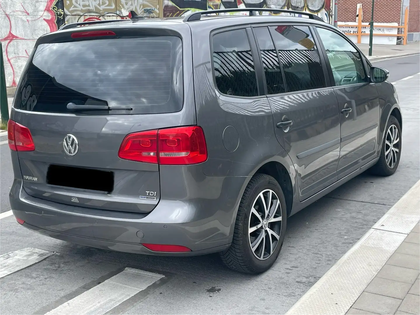 Volkswagen Touran 1.6 CR TDi/ DSG/ 7 PLACES/ EXPORT Grijs - 1