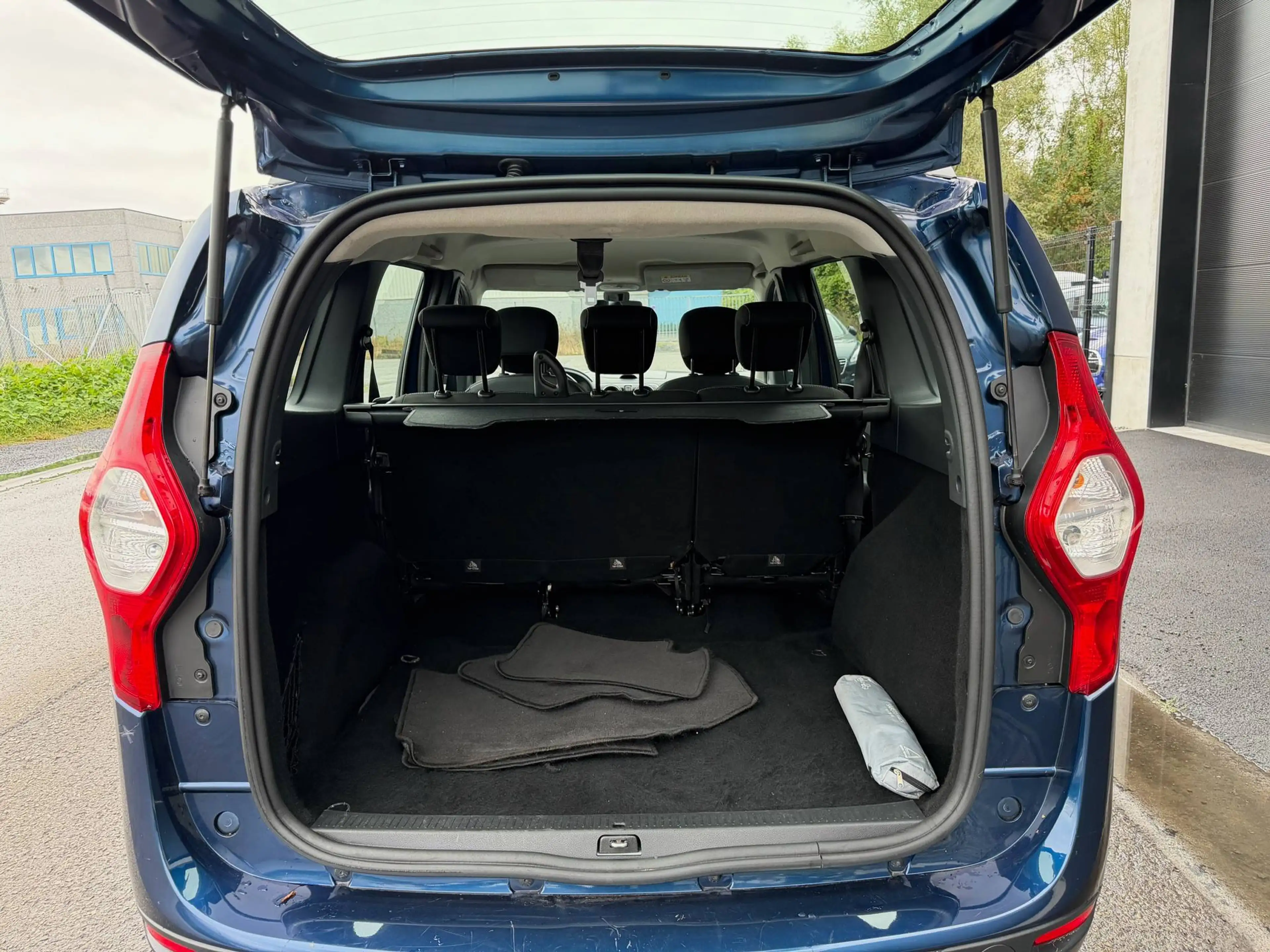 Dacia Lodgy 1.5 dCi 110 Anniversary Clim/Cruise/Jantes/GAR12 Mois — photo 9