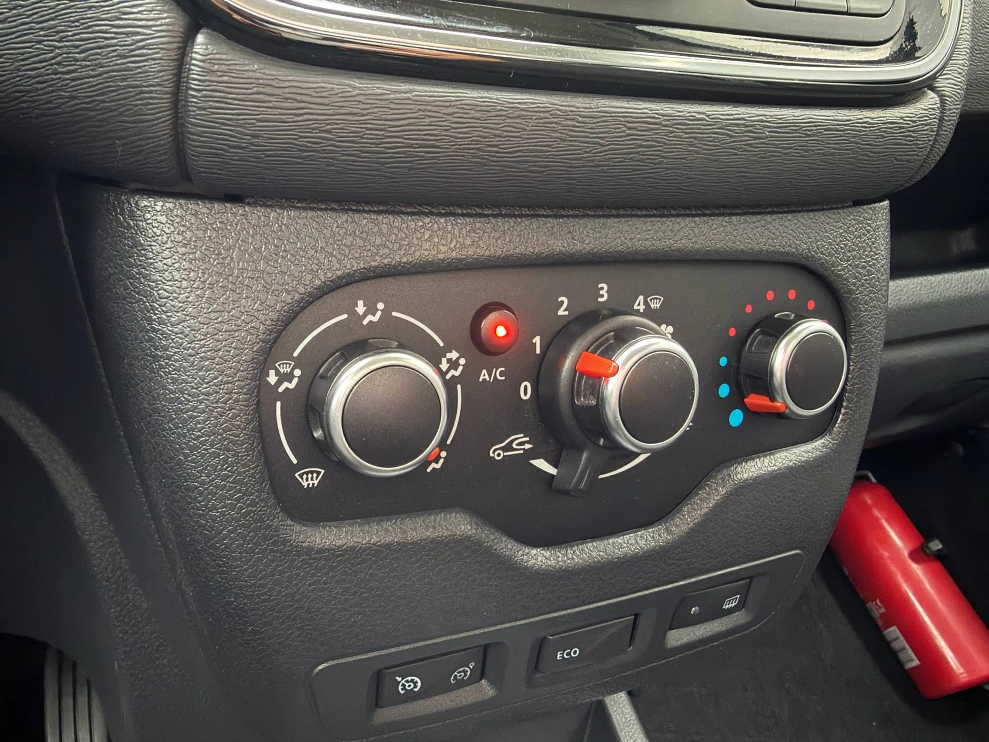 Dacia Lodgy 1.5 dCi 110 Anniversary Clim/Cruise/Jantes/GAR12 Mois — photo 15