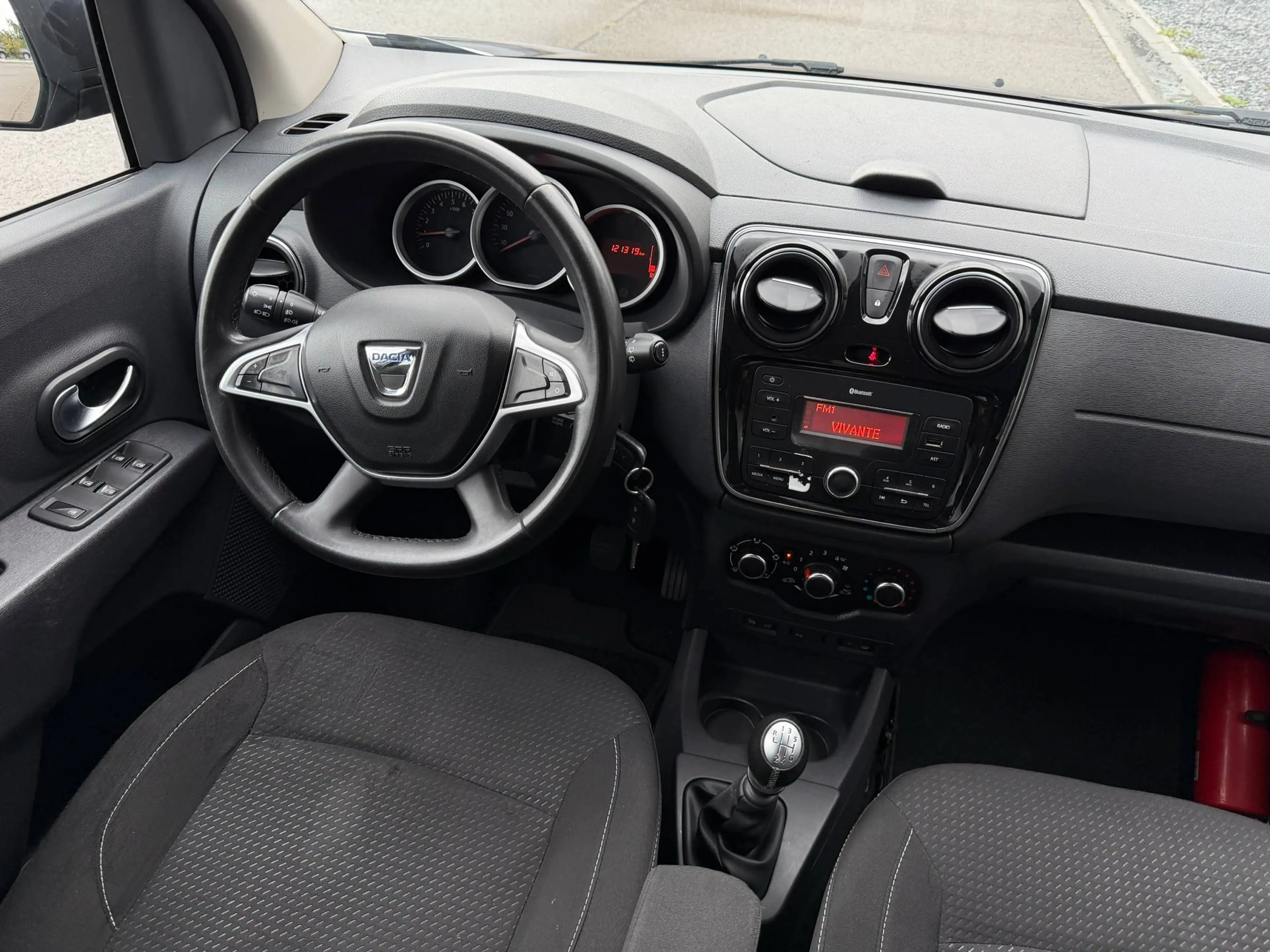 Dacia Lodgy 1.5 dCi 110 Anniversary Clim/Cruise/Jantes/GAR12 Mois — photo 12