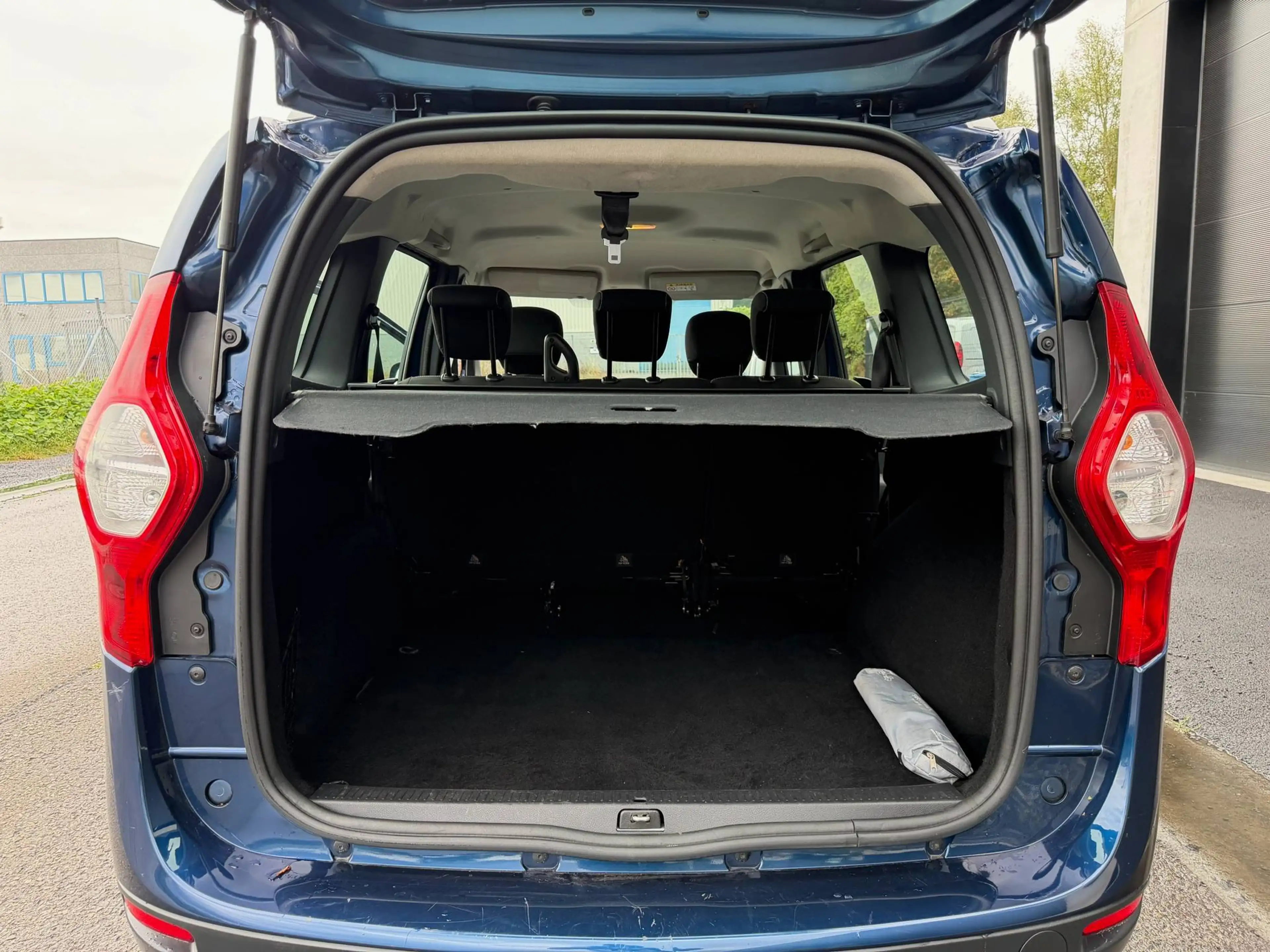 Dacia Lodgy 1.5 dCi 110 Anniversary Clim/Cruise/Jantes/GAR12 Mois — photo 10