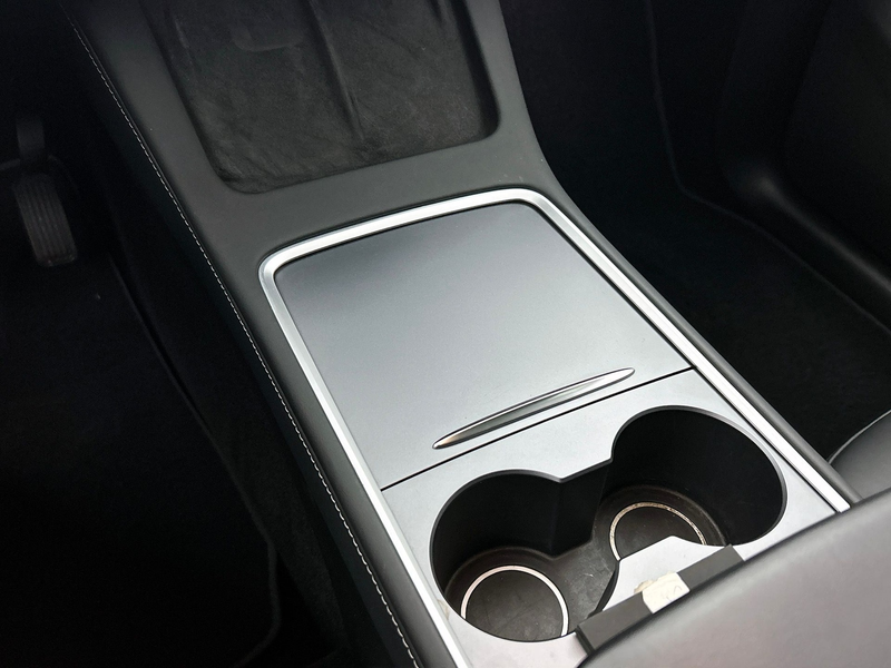 Tesla Model Y Long Range AWD 75 kWh | Navi | Clima | Leder | — photo 10
