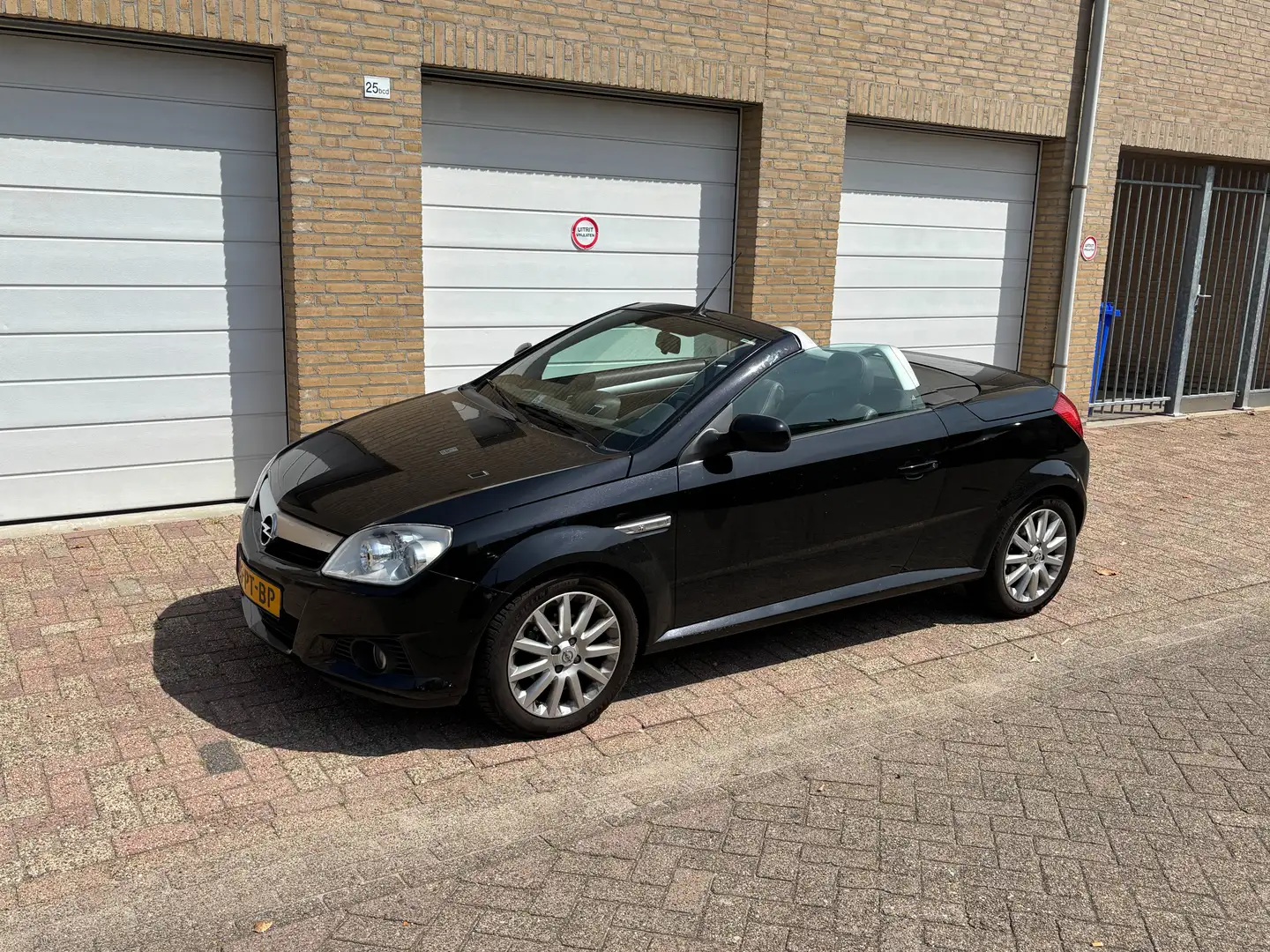 Opel Tigra Tigra 1.4-16V Cosmo Negru - 1