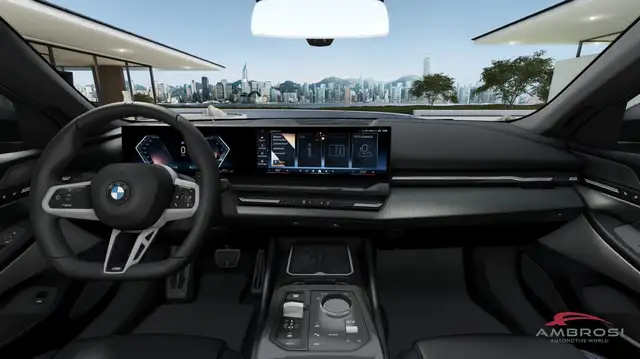 BMW 5 Series view 10