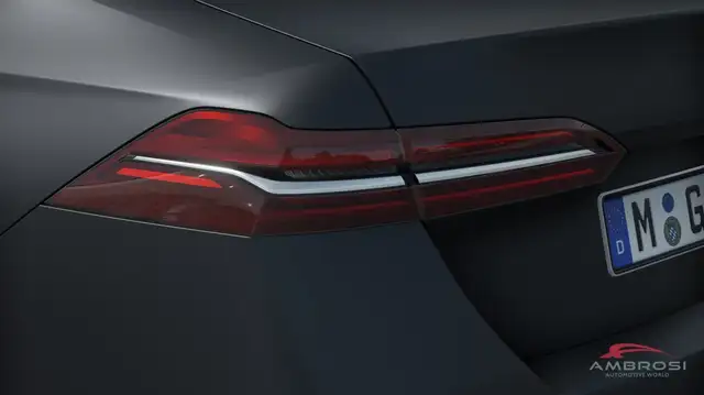 BMW 5 Series view 7