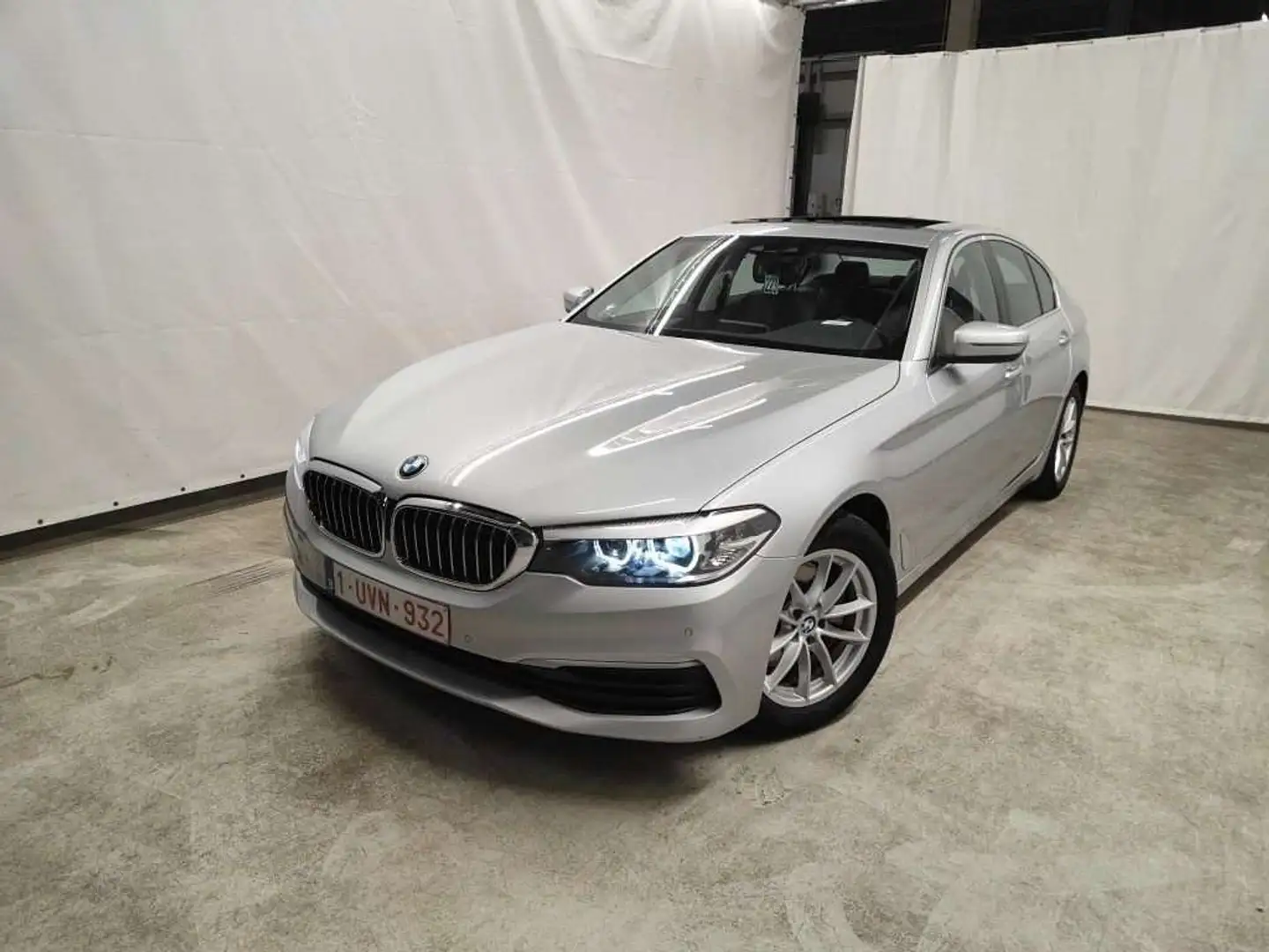 BMW 520 dA Berline 163 *NAVI-FULL LED-TOE-CUIR-PARKING* Argent - 2