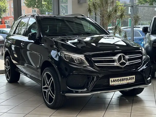 Mercedes-Benz GLE 350 GLE 350 d AMG Line 4Matic*AHK*AIRMATIC*360°