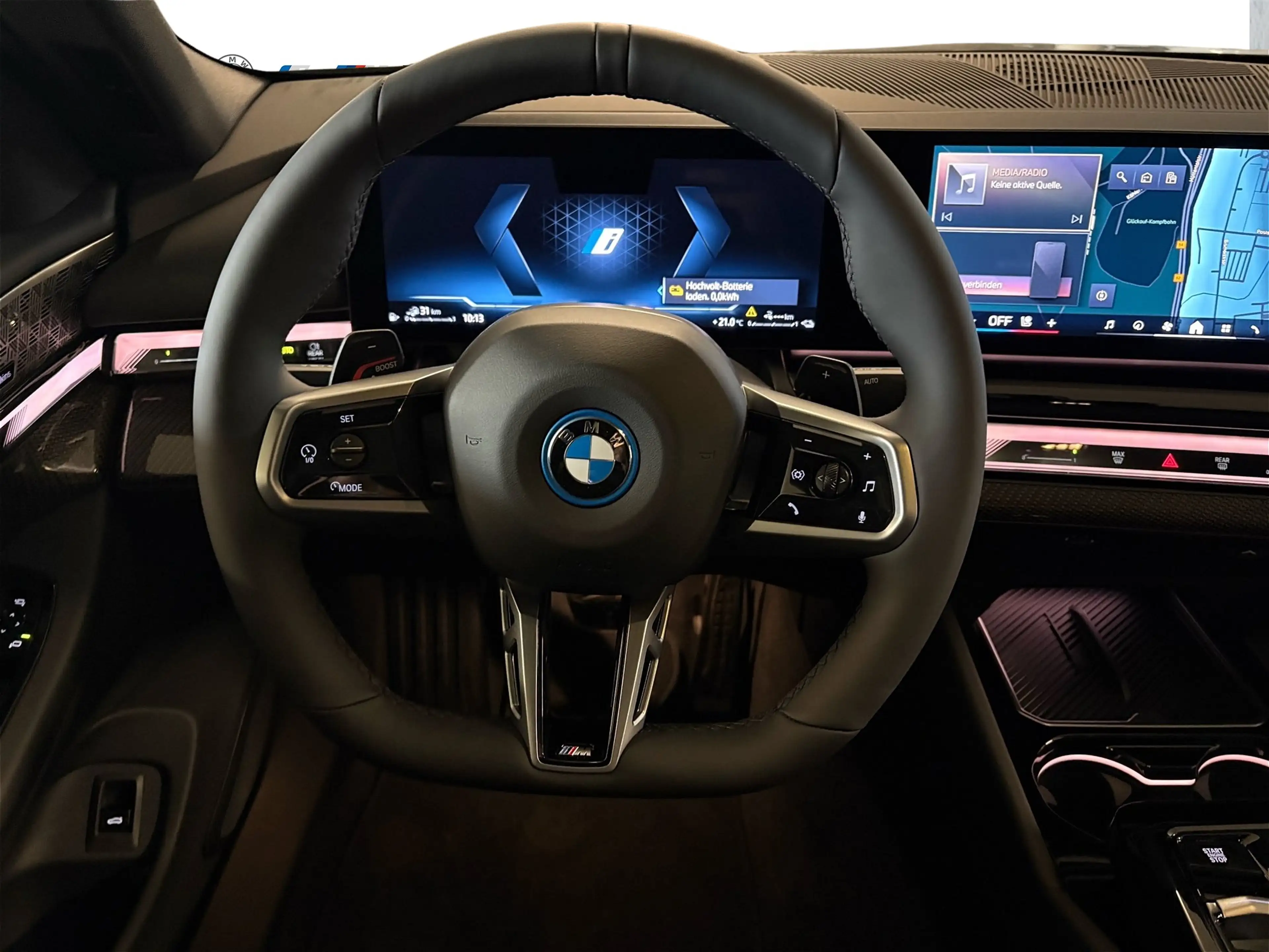 BMW 550 e xDrive Limousine M Sportpaket Head-Up DAB — photo 10