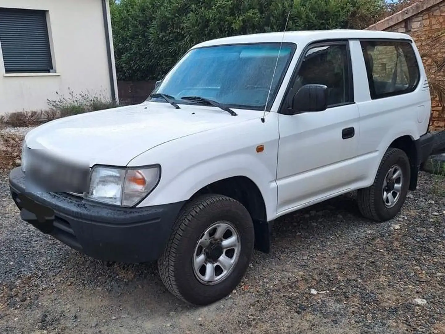 Toyota Land Cruiser - 1