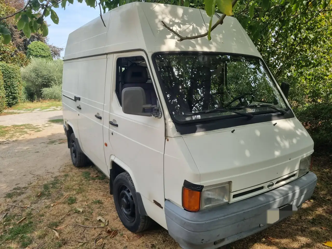 Nissan Trade, foto 4