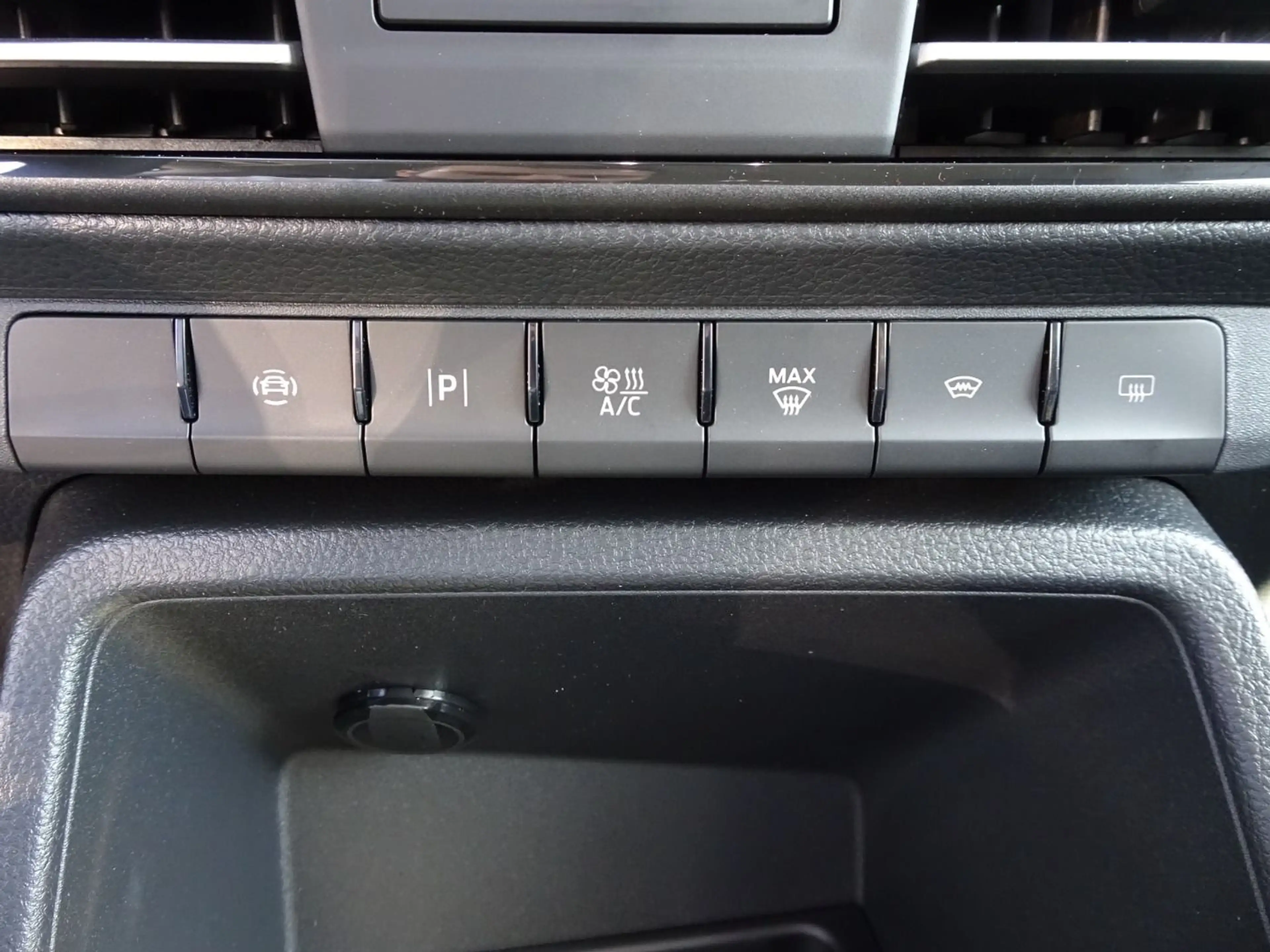 Ford Tourneo Connect Titanium L1 PHEV iACC*NAVI*TWA*CAM*PDC — photo 14