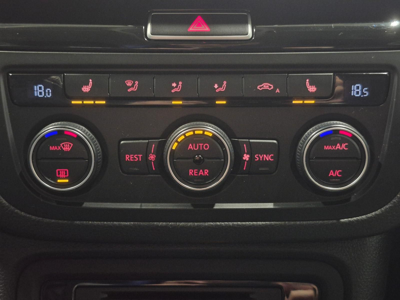 SEAT Alhambra 7-Sitzer/Bi-Xenon/Navi/SHZ/Kam/AHK/17LM — photo 15