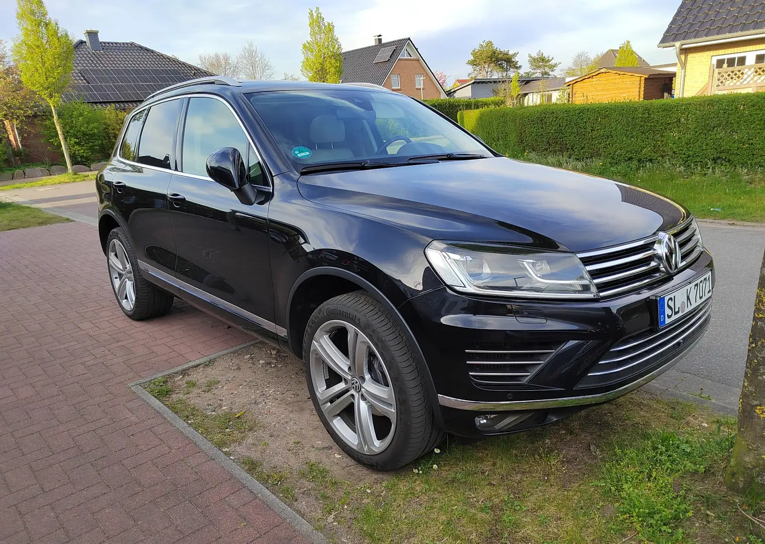 Volkswagen Touareg 3.0 V6 TDI Terrain Tech, AHK, ACC, Pano Schwarz - 1
