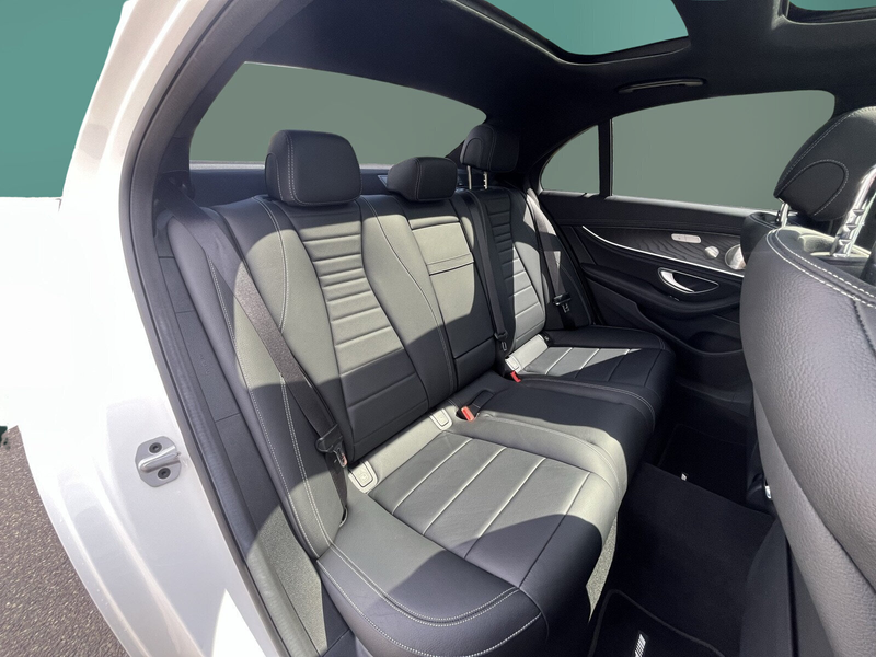 Mercedes-Benz E 300 E 300 de 4M AMG*NIGHT*MLED*360°*HUD*PANO*DISTRO* — photo 11