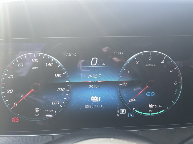 Mercedes-Benz E 300 E 300 de 4M AMG*NIGHT*MLED*360°*HUD*PANO*DISTRO* — photo 13