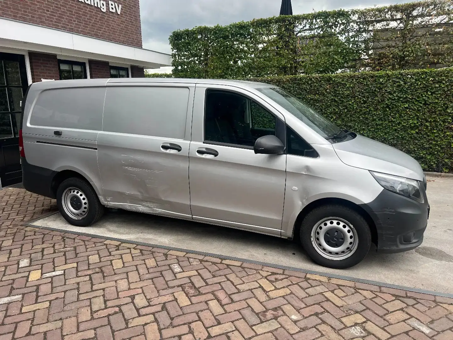 Mercedes-Benz Vito 116 CDI Airco Gebruikersschade Zilver - 2