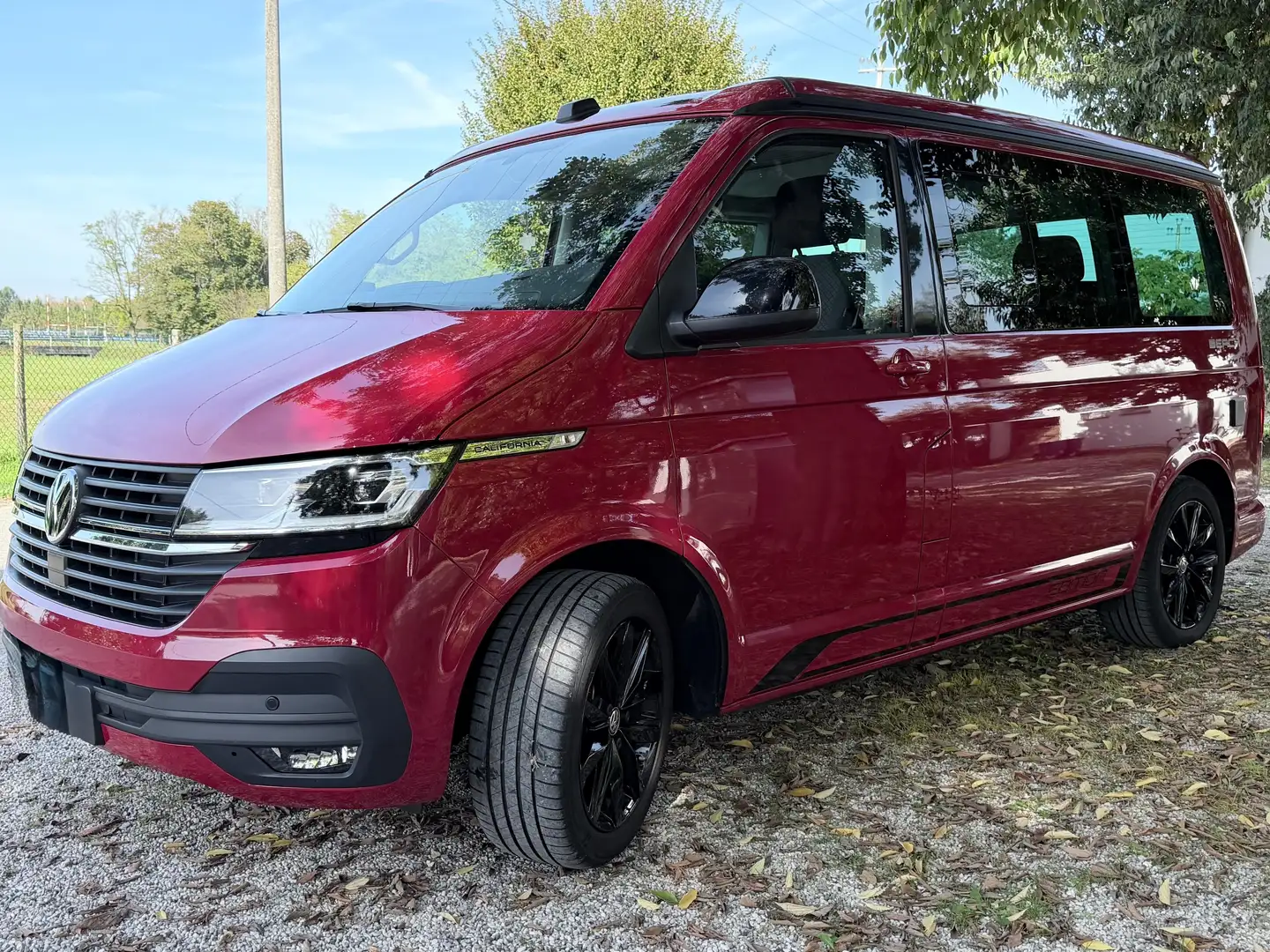 Volkswagen T6.1 California California Beach Camper Edition Roşu - 2