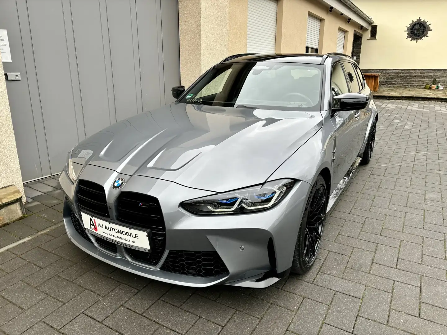 BMW M3 Touring xDrive Competition M Drivers Package Grey - 2