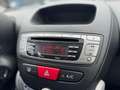 Peugeot 107 1.0 Black & Silver Bluetooth LED Zwart - thumbnail 6