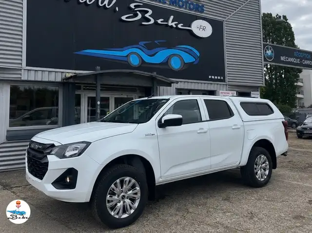 Isuzu D-Max CREW CAB 1.9 164 CH 4X4 A/T BB+ 4 portes