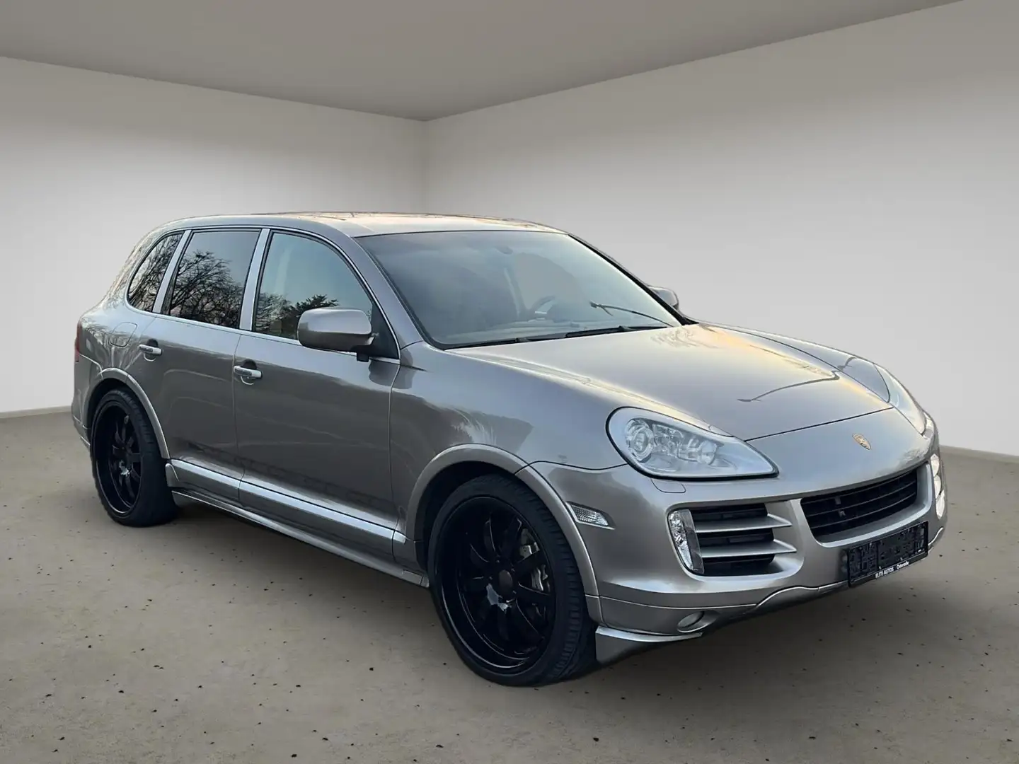 Porsche Cayenne S 4.8 V8 *TOP* *22 Zoll* *Reifen TOP* Beige - 1