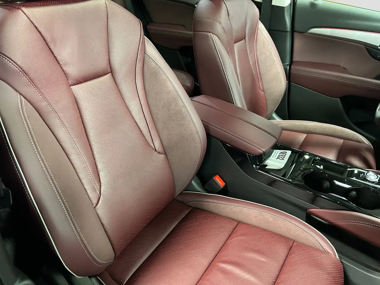 Buick Envision снимка Buick Envision