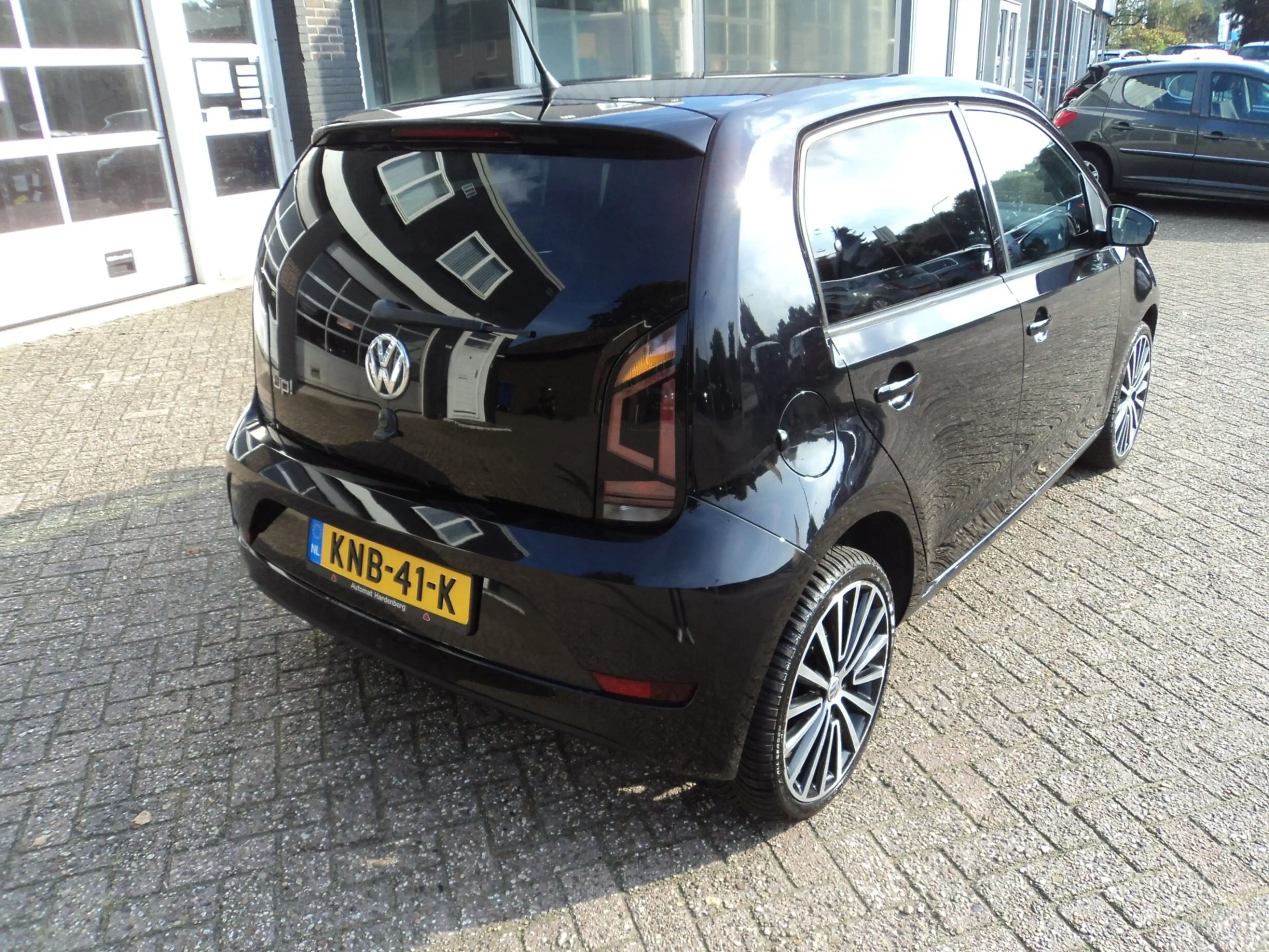 Volkswagen up! 1.0 BMT high up! Cruise PDC Stoelverwarming — photo 7