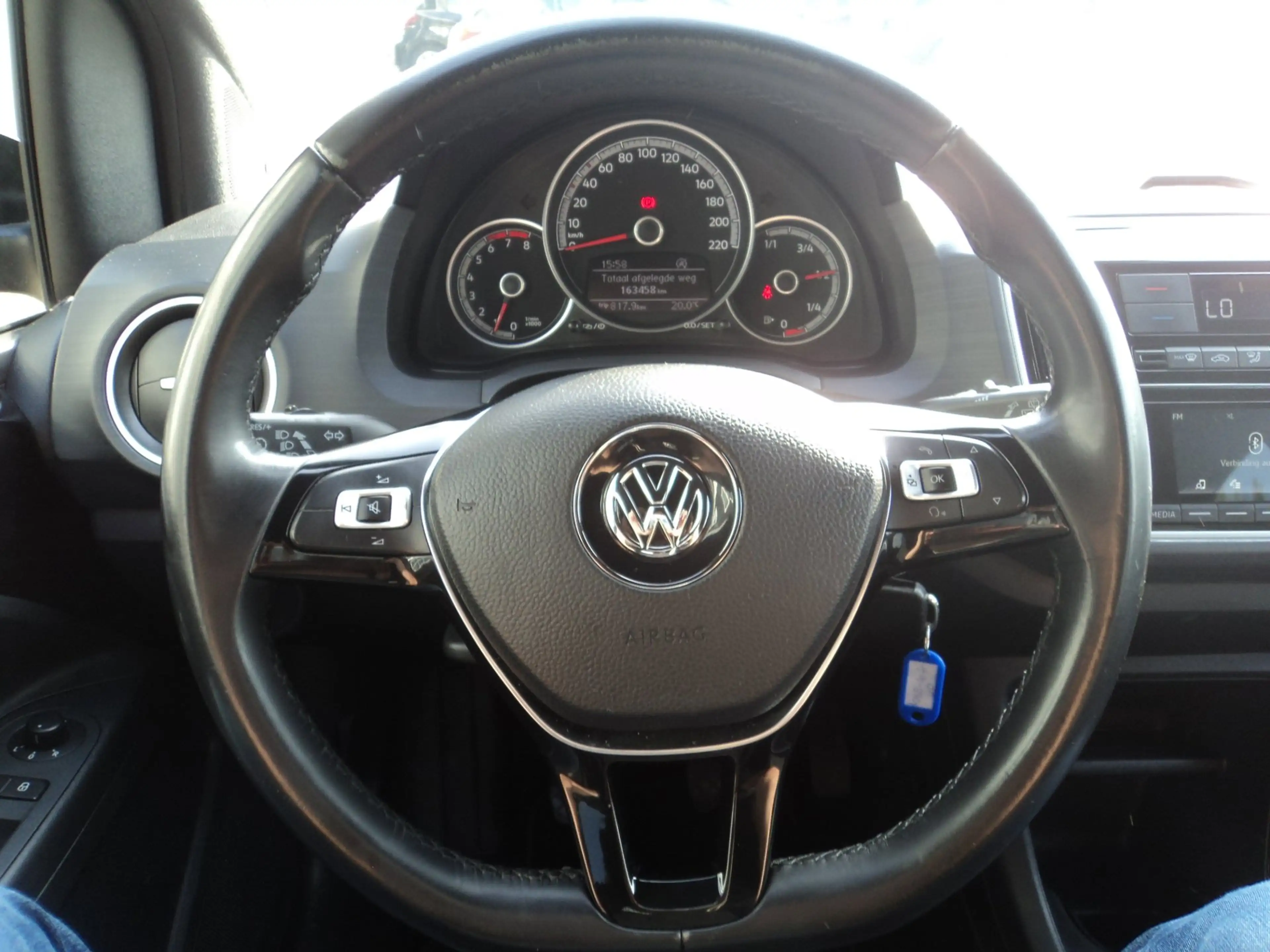 Volkswagen up! 1.0 BMT high up! Cruise PDC Stoelverwarming — photo 14