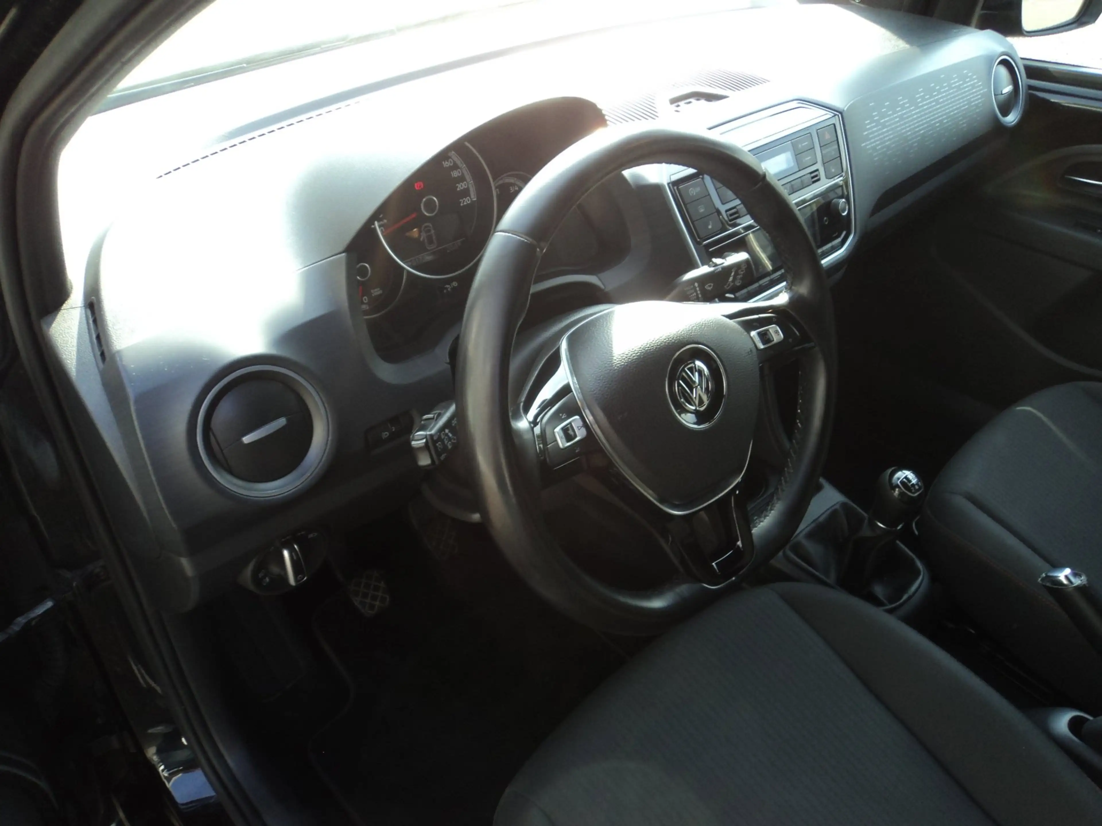 Volkswagen up! 1.0 BMT high up! Cruise PDC Stoelverwarming — photo 12
