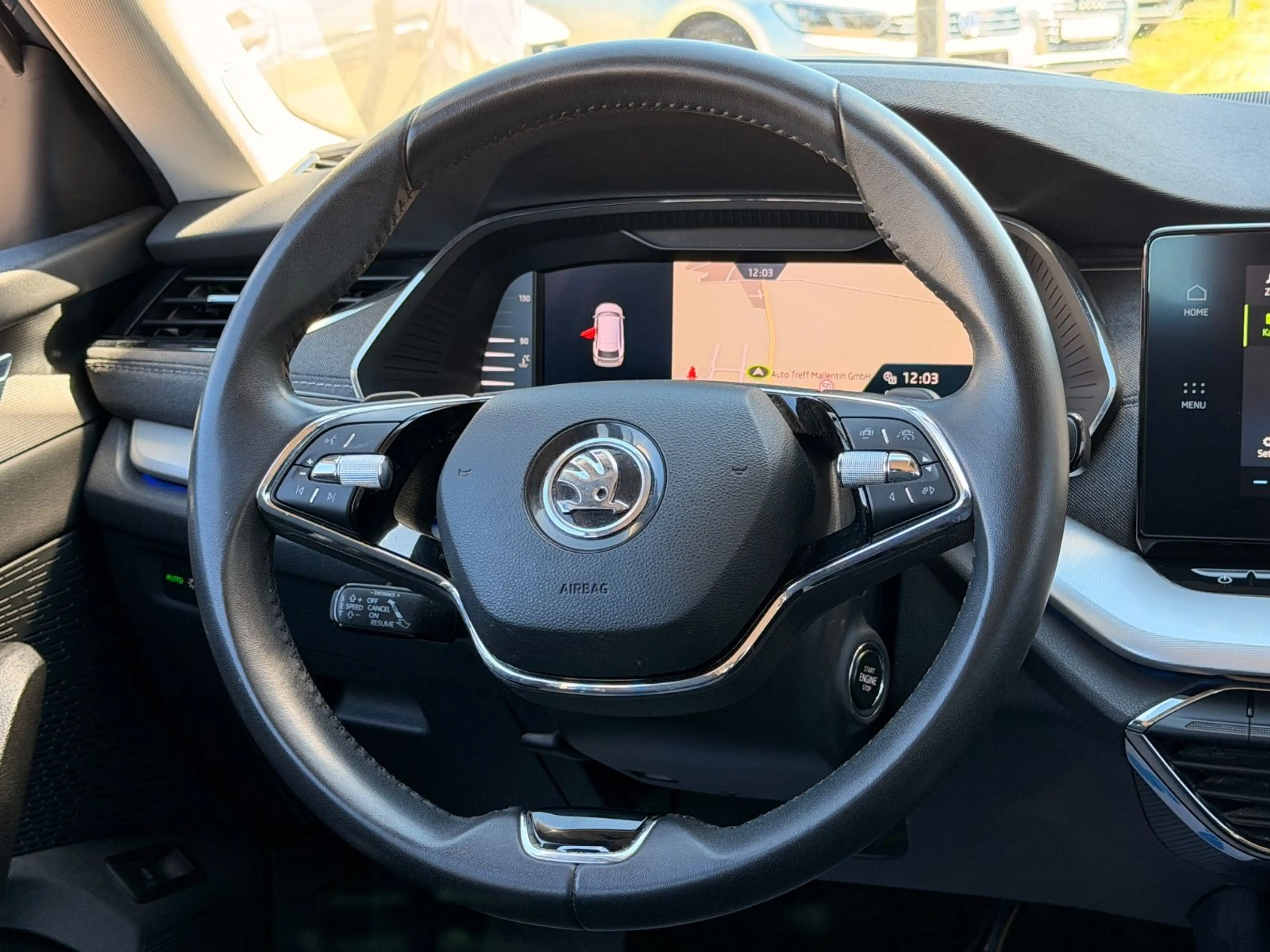 Skoda Octavia Combi Style *1.HAND*AHK*LED*HEAD UP* — photo 10