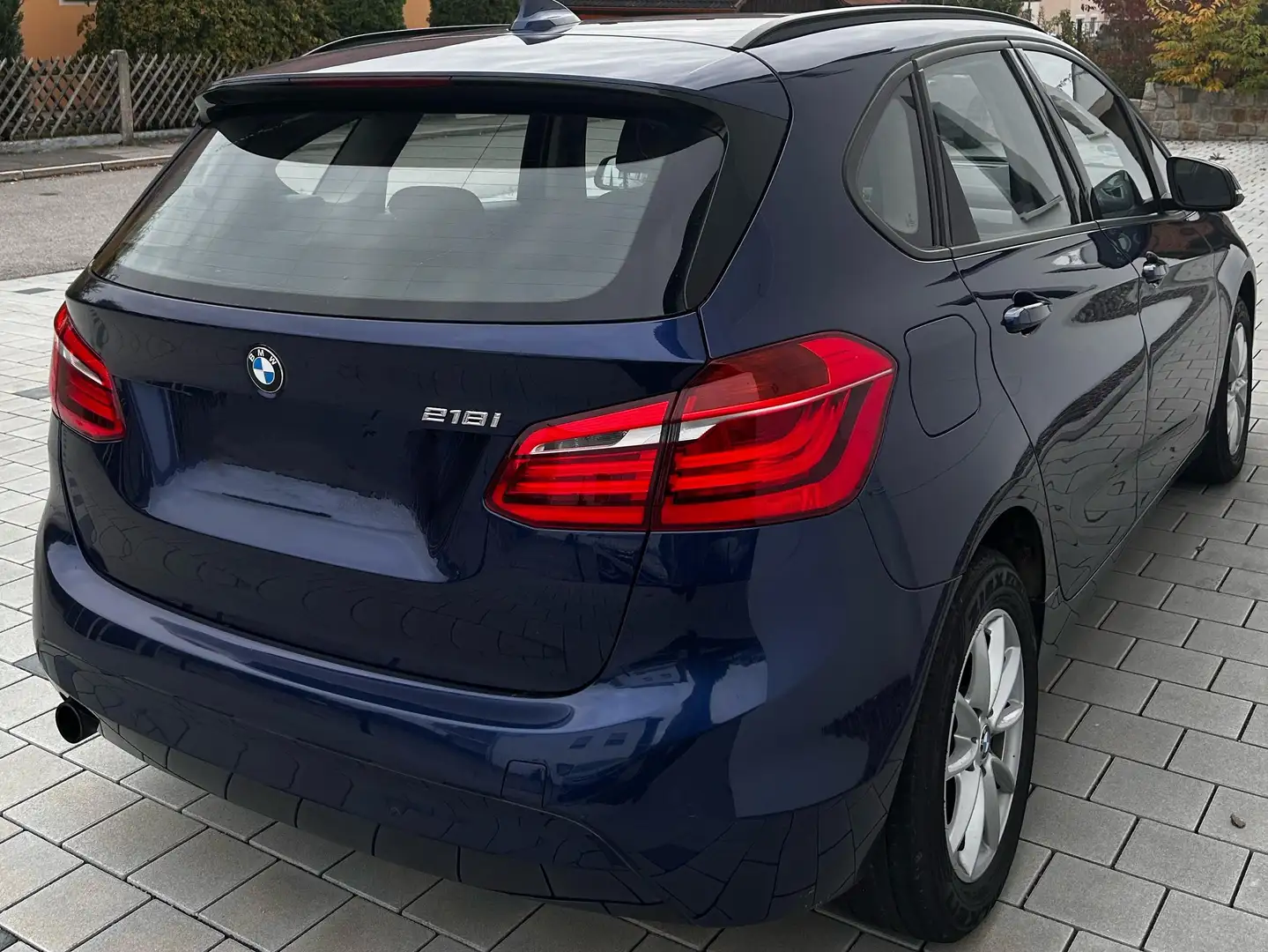 BMW 218 218i Active Tourer Blau - 1