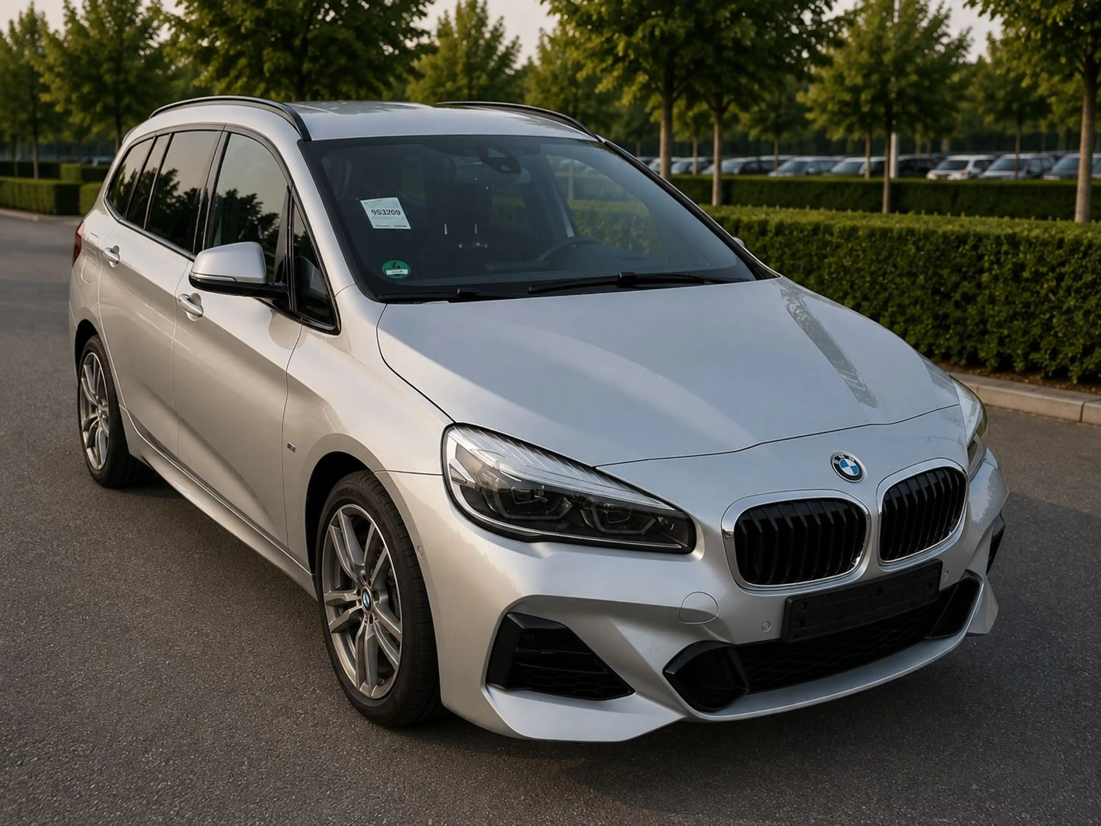 BMW 220 M-Paket 7-Sitzer *LED*Leder*Amb — photo 2