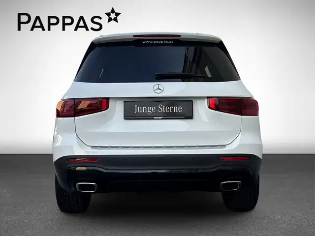 Mercedes-Benz GLB view 5