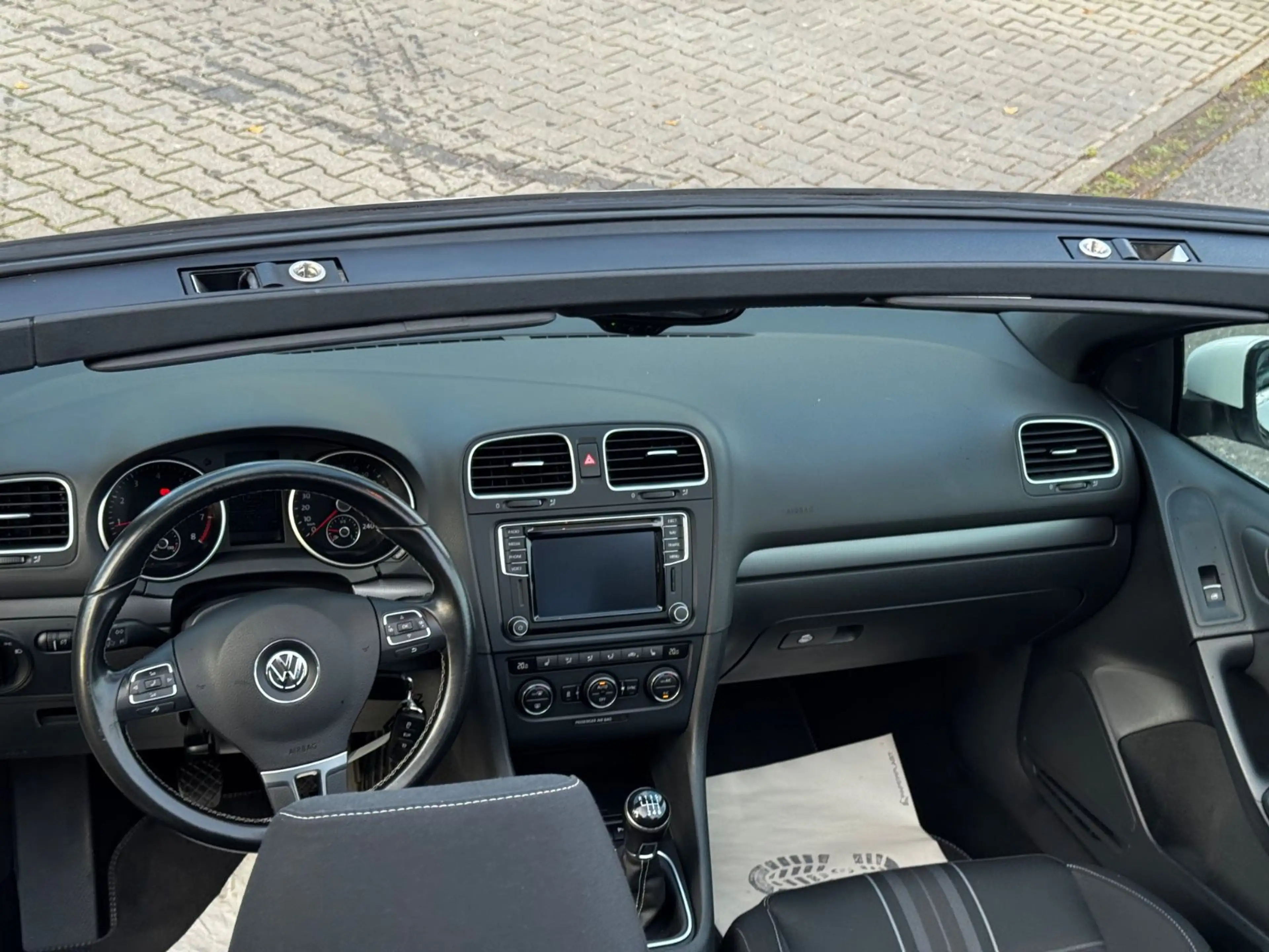 Volkswagen Golf VI Cabriolet Lounge BMT — photo 7