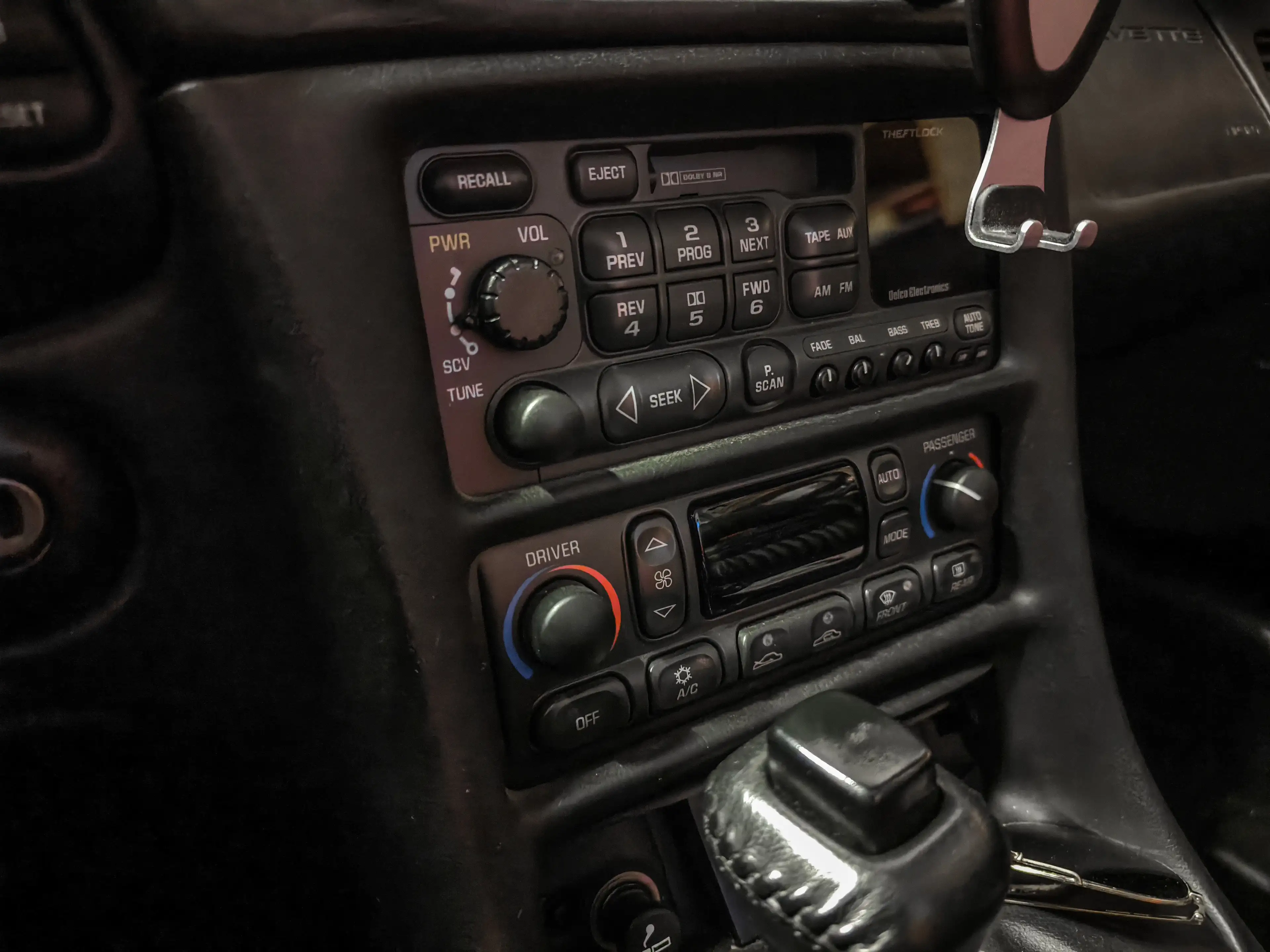 Chevrolet Corvette Corvette C5 im Originalzustand (nur 52 tkm / V8) — photo 11