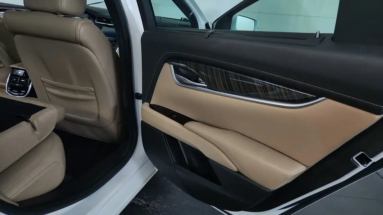 Cadillac XTS снимка Cadillac XTS