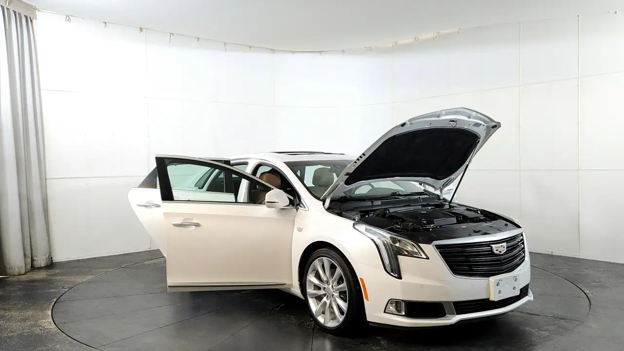 Cadillac XTS снимка Cadillac XTS