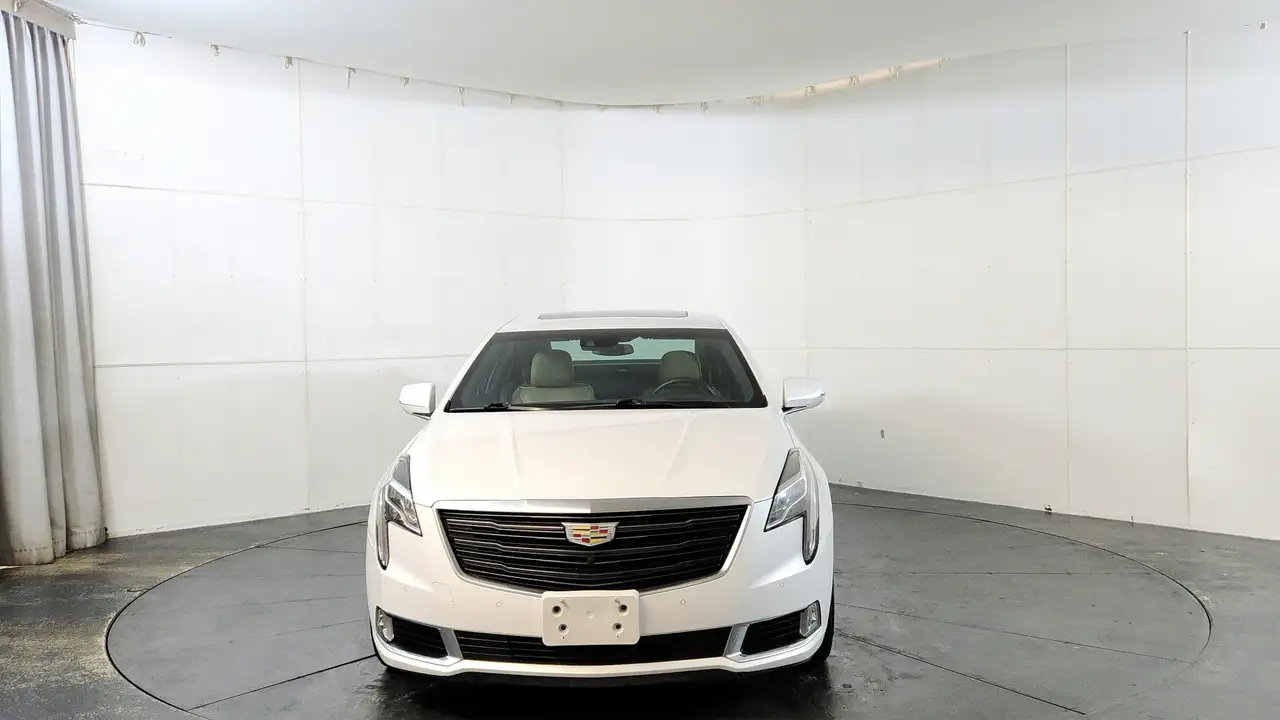Cadillac XTS снимка Cadillac XTS