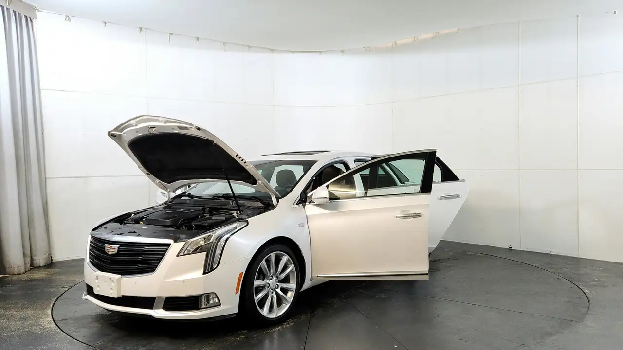 Cadillac XTS снимка Cadillac XTS