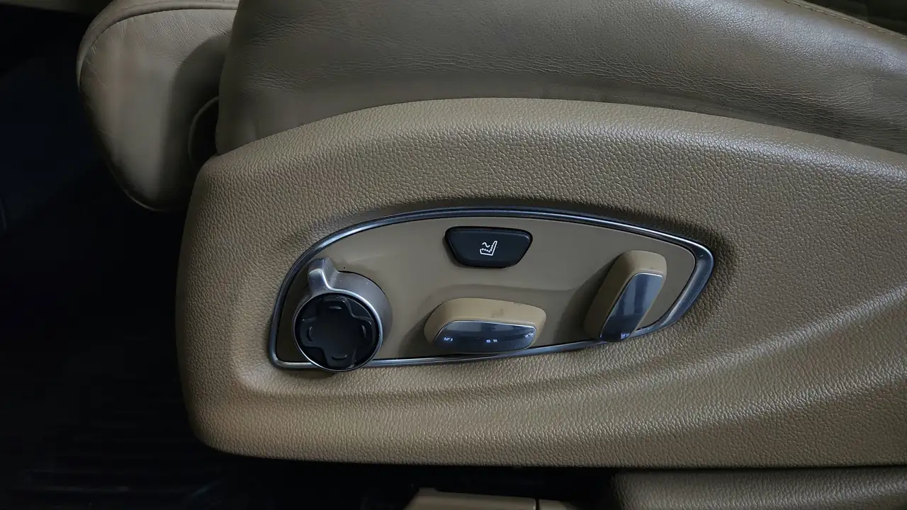 Cadillac XTS снимка Cadillac XTS