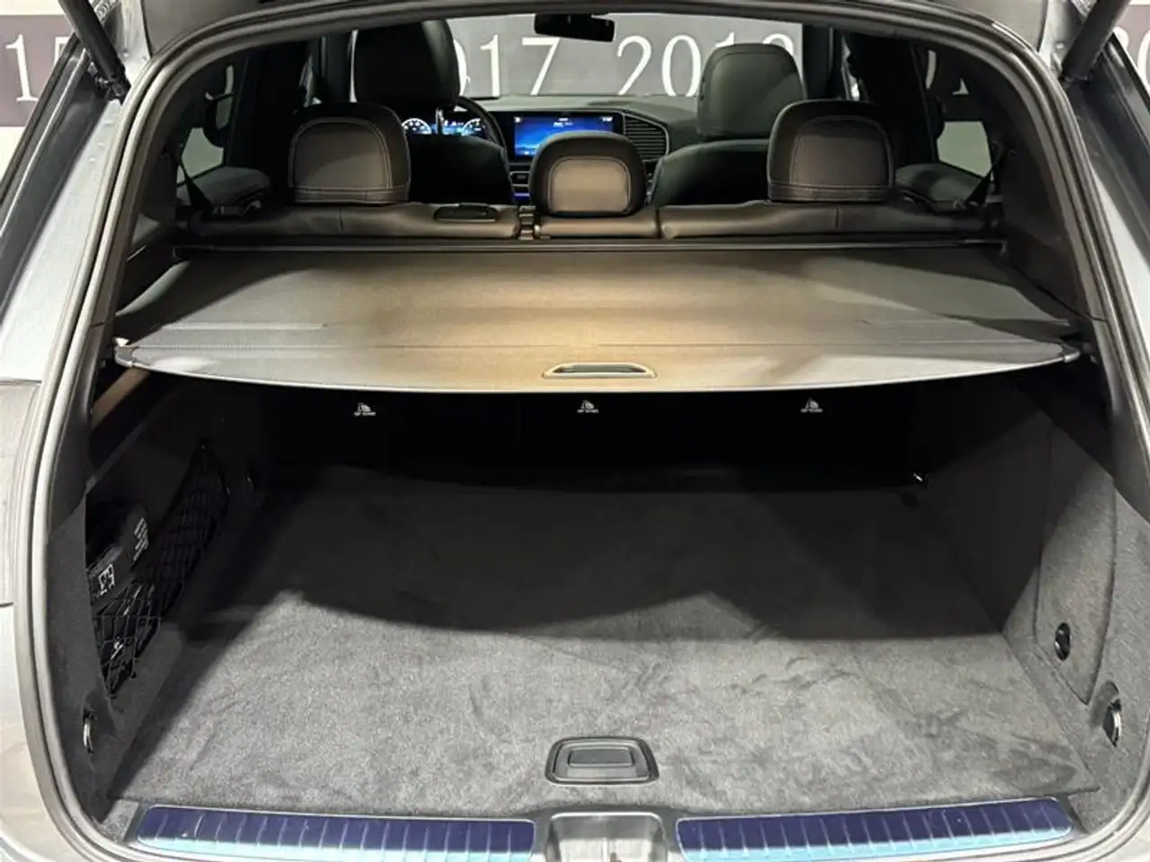 Mercedes-Benz GLE снимка Mercedes-Benz GLE