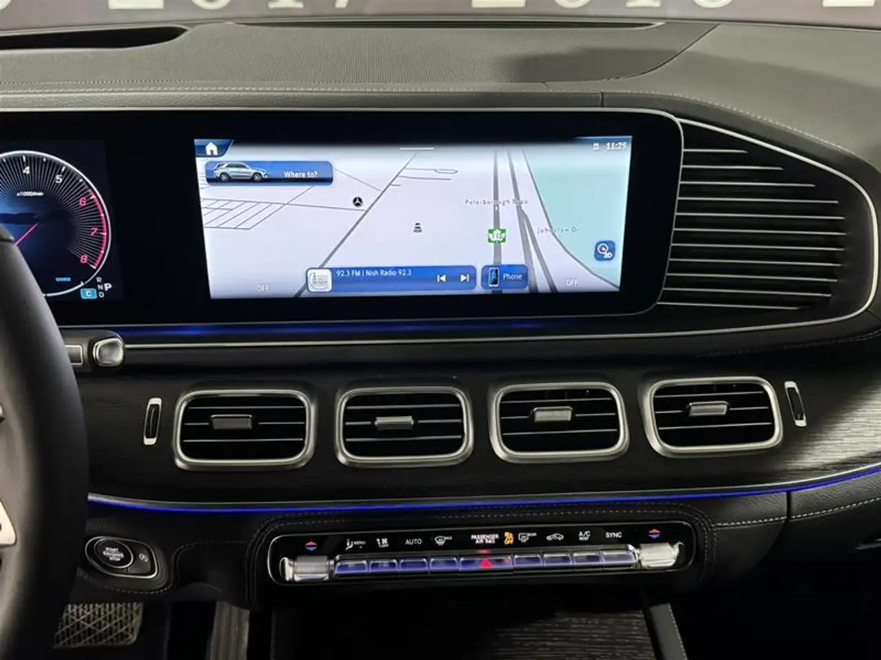 Mercedes-Benz GLE снимка Mercedes-Benz GLE