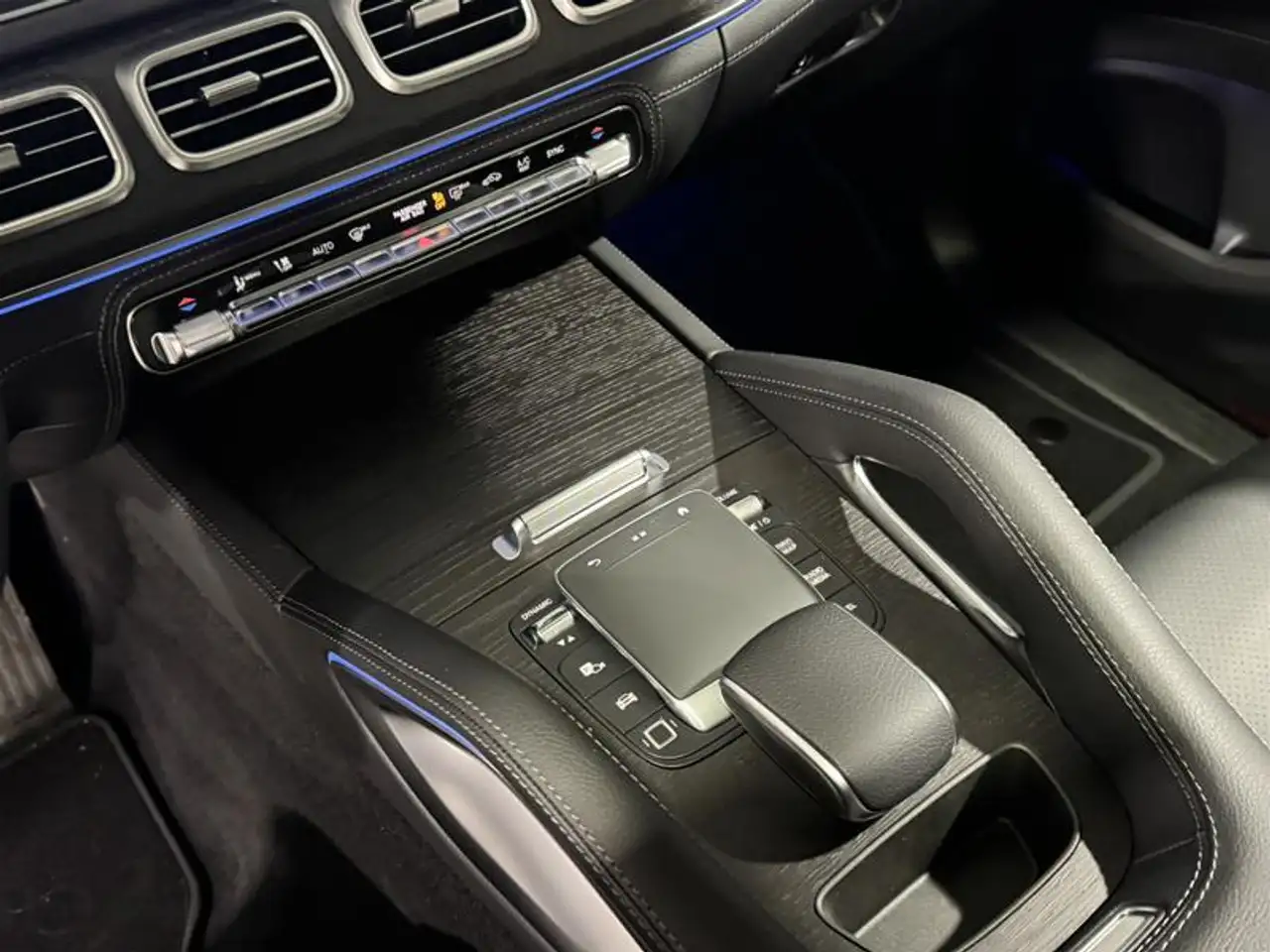 Mercedes-Benz GLE снимка Mercedes-Benz GLE